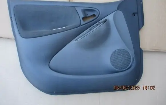 Toyota Yaris Front door card panel trim 676200D170