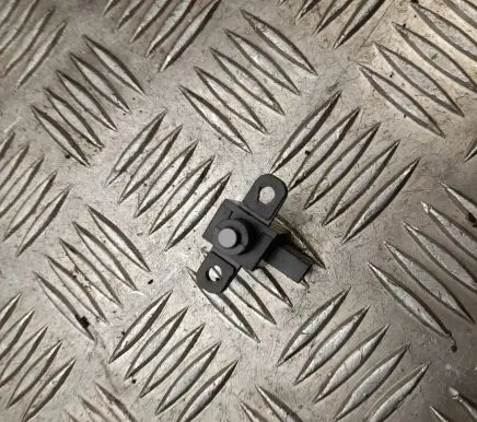 Tesla Model 3 Sensor 104566404E