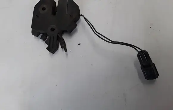 Engine bonnet (hood) release handle