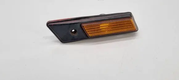 BMW 3 E36 Front fender indicator light 13780139