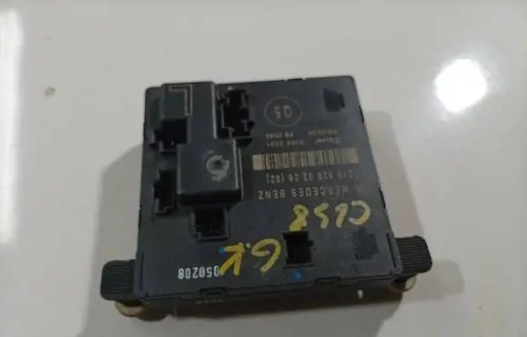 Mercedes-Benz CLS C219 Door control unit/module 2198200226 00005031