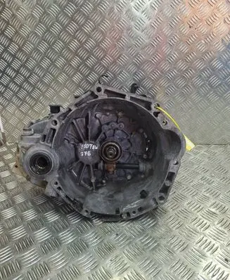 Hyundai i20 (PB PBT) Manual 5 speed gearbox S27725776 F107BW