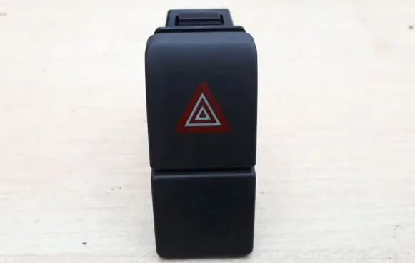 Opel Agila B Hazard light switch 3743052K00