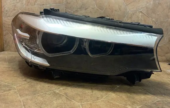 BMW 5 G30 G31 Headlight/headlamp 7214954