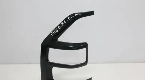 Mitsubishi Pajero Rear/tail light trim molding 