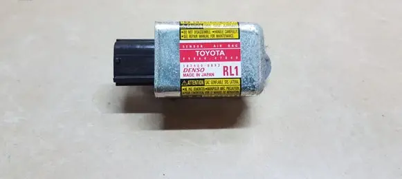 Toyota Prius (XW20) Airbag deployment crash/impact sensor 8986047040