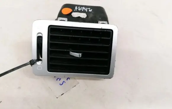 Peugeot 307 Dash center air vent grill 9634499077