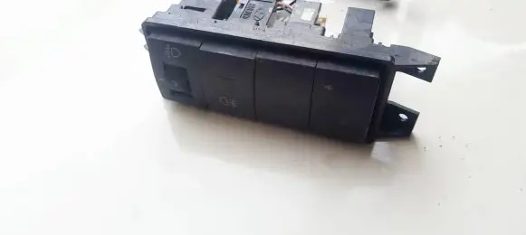 Hyundai Elantra Headlight level height control switch
