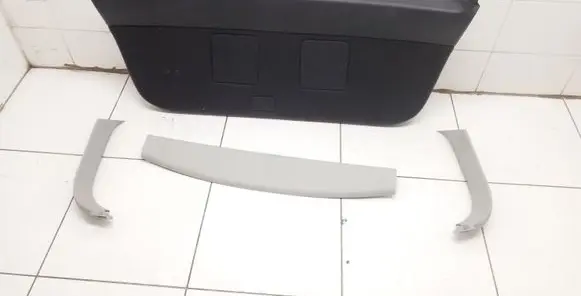 Toyota Avensis T250 Tailgate/boot cover trim set 6775905010 6776805020 6776705020