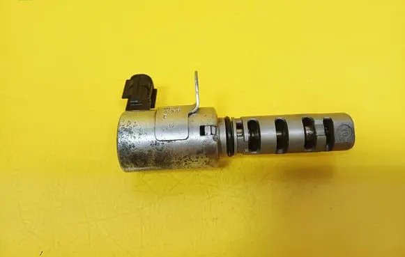 Mitsubishi Colt Camshaft vanos timing valve 