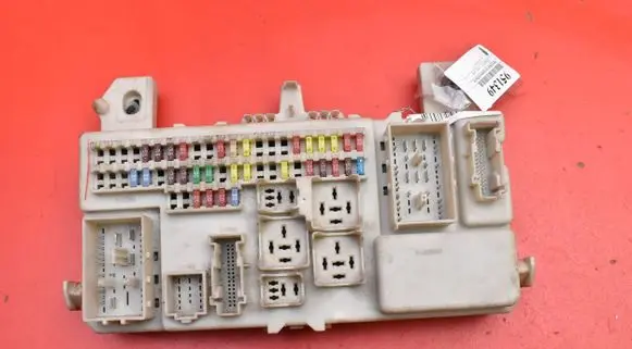 Mazda 3 I Fuse box set 519198048