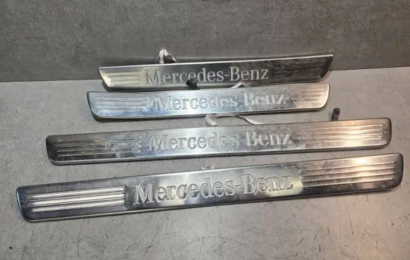 Mercedes-Benz GLE W167 sill trim set (inner) A1676861300