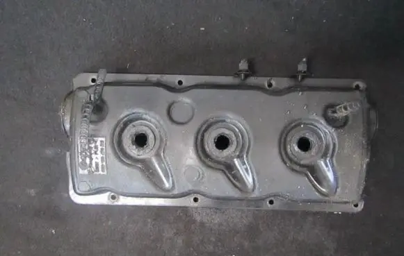 Audi A6 S6 C5 4B Rocker cam cover 059103470