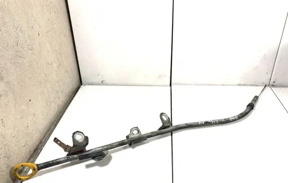 Toyota Avensis T270 Oil level dip stick 