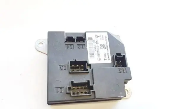 Mercedes-Benz E W211 Comfort/convenience module 2115453532