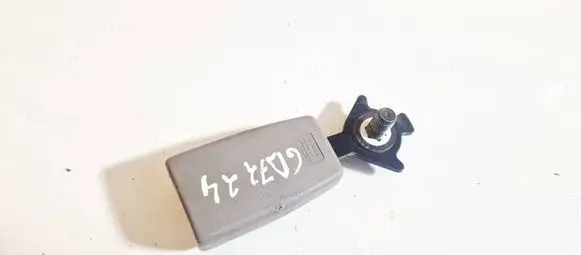Mazda Premacy Rear seatbelt buckle