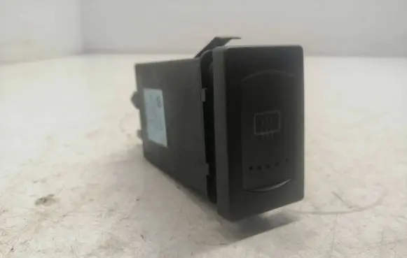 Windscreen/window heater switch