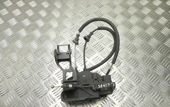 Hyundai Santa Fe Loading door lock 813202B060 T2373