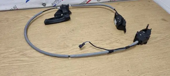 BMW X5 E70 Tailgate lock latch 7162149