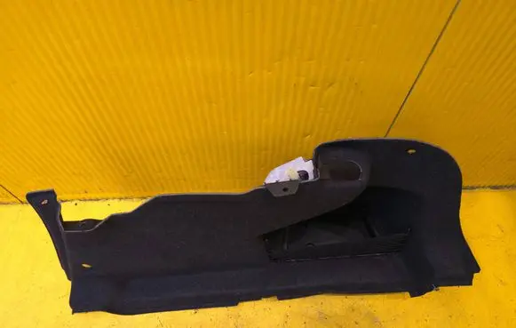 BMW 3 G20 G21 Trunk/boot side trim panel 7438302
