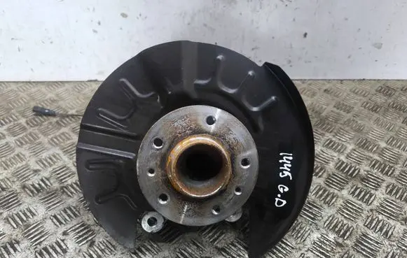 Renault Scenic E-Tech V Rear wheel hub
