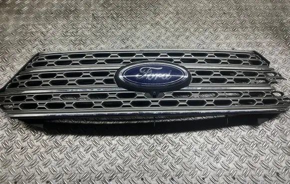 Ford Explorer VI Front grill LB5B8A133
