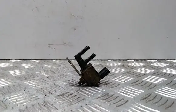 Mazda 6 Vacuum valve K5T48279