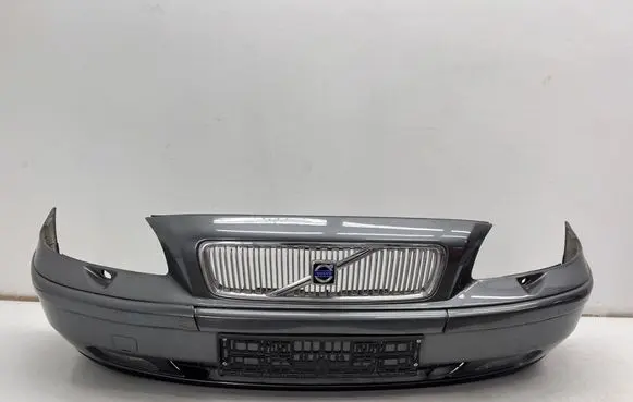 Volvo V70 Front bumper 