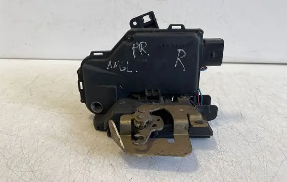 Audi A6 S6 C5 4B Front door lock