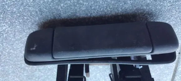 Nissan Pathfinder R50 Tailgate handle with camera 