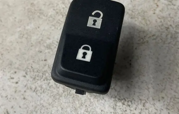 Volvo V50 Central locking switch button 30669958 03451500 30669957