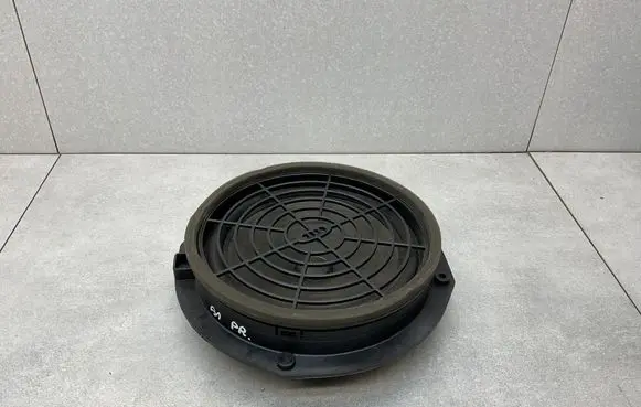 Audi A1 Front door speaker 8X0035415C