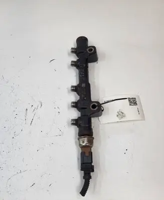 Citroen DS4 Fuel main line pipe 9804776780 0445214318