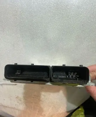 Audi A4 S4 B7 8E 8H Engine control unit/module 8E0907557 26SA7577 0261206051