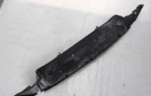 Opel Grandland X Wiper trim 9810110480