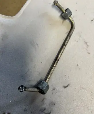 Renault Vel Satis Fuel injector supply line/pipe 