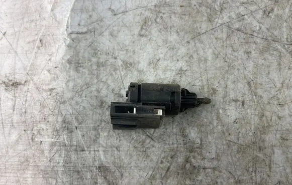Volkswagen Golf Plus Brake pedal sensor switch 3B0945511C