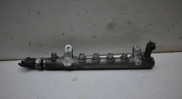 Fuel main line pipe