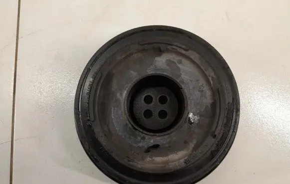 BMW X5 F15 Crankshaft pulley DE019703902