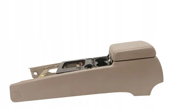Volkswagen Touareg I Center console 