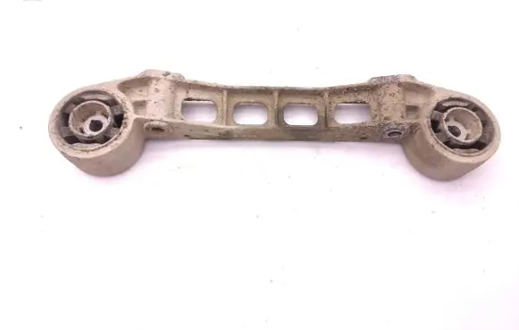 Mercedes-Benz Vito Viano W639 Rear differential/diff mount bracket A6393530347