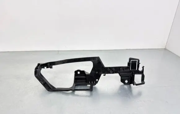 Volkswagen PASSAT B9 Seat trim 5H0881560