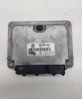 Volkswagen PASSAT B5 Engine control unit/module 038906018P 0281001720