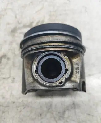 Mercedes-Benz Sprinter W906 Piston 174831118