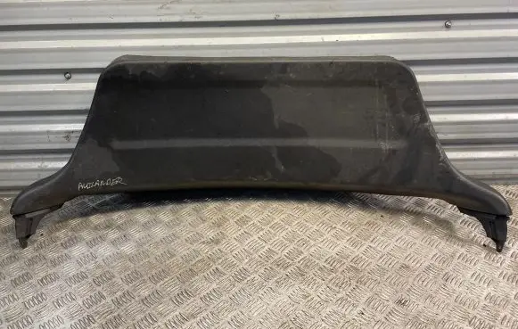 Mitsubishi Outlander Tailgate/boot cover trim set MN162830 052W00