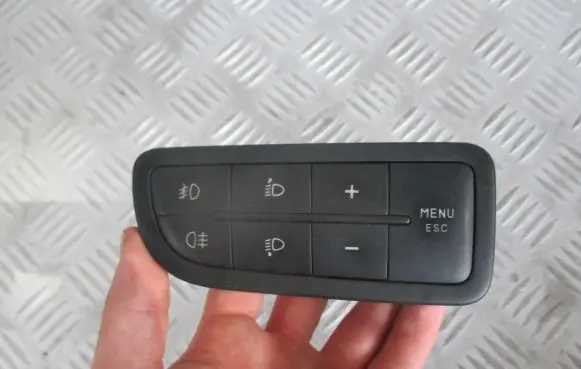Peugeot 3008 I Light switch 7354423220