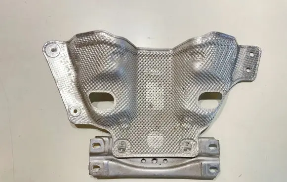 Porsche Macan (95B) Exhaust heat shield 8R0521443E