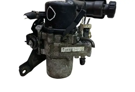 Peugeot 508 Power steering pump 9676154180