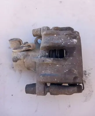 Ford C-MAX I Rear brake caliper