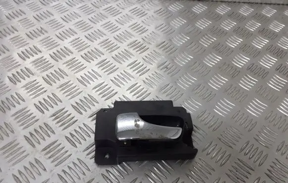 Volvo V70 Front door interior handle 9152497